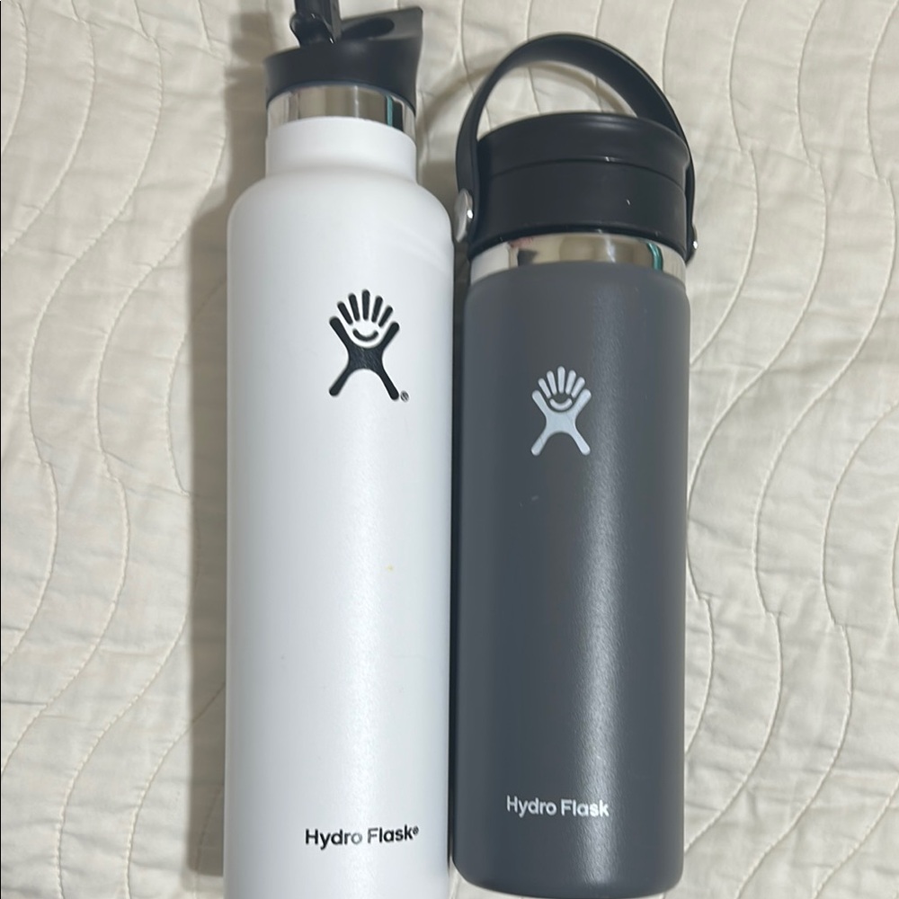 Hydro Flask Duo in White and Gray
